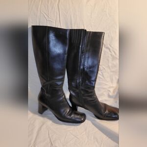 Via Spiga black zip-up boots